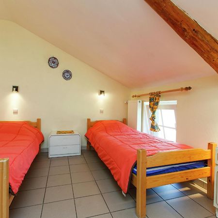 Beautiful Farmhouse In Brisy With Sauna Екстер'єр фото