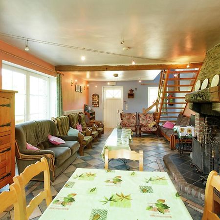 Beautiful Farmhouse In Brisy With Sauna Екстер'єр фото