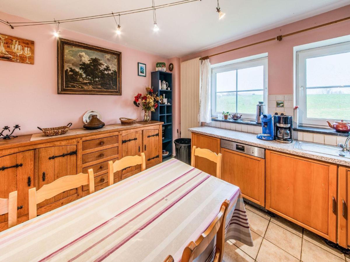 Beautiful Farmhouse In Brisy With Sauna Екстер'єр фото