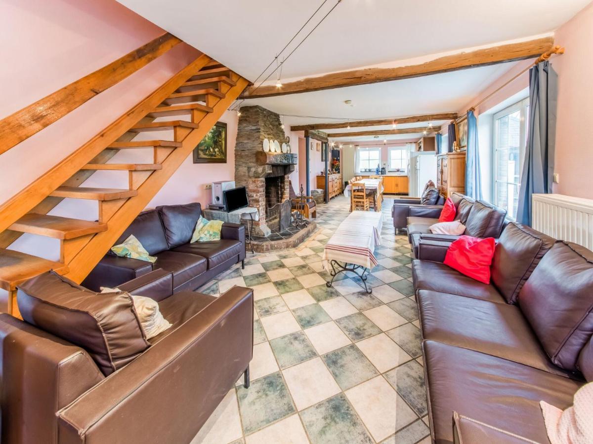 Beautiful Farmhouse In Brisy With Sauna Екстер'єр фото